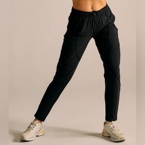 Outdoor Voices Women's Jog Pant Black NWT